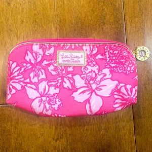 NWOT LILLY PULITZER PINK MAKUP BAG FOR ESTEE LAUDER